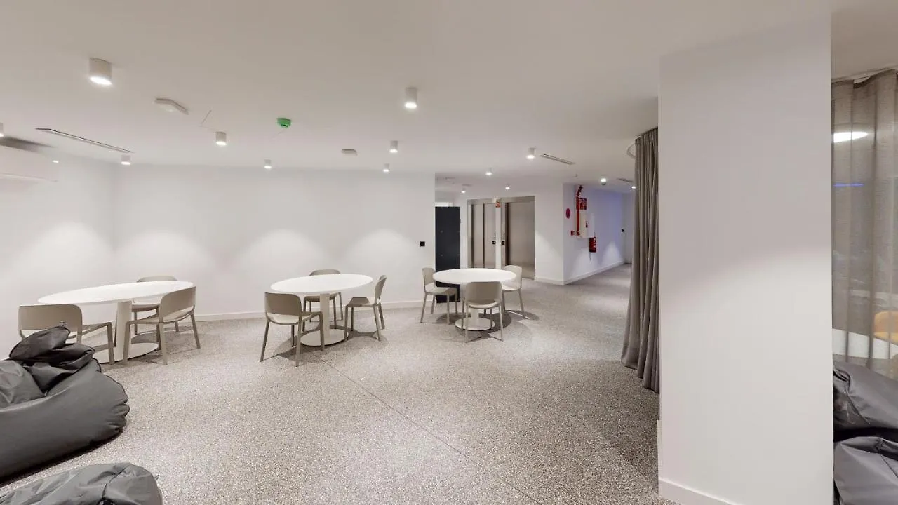 Residencia Universitaria Resa Malaga Centro